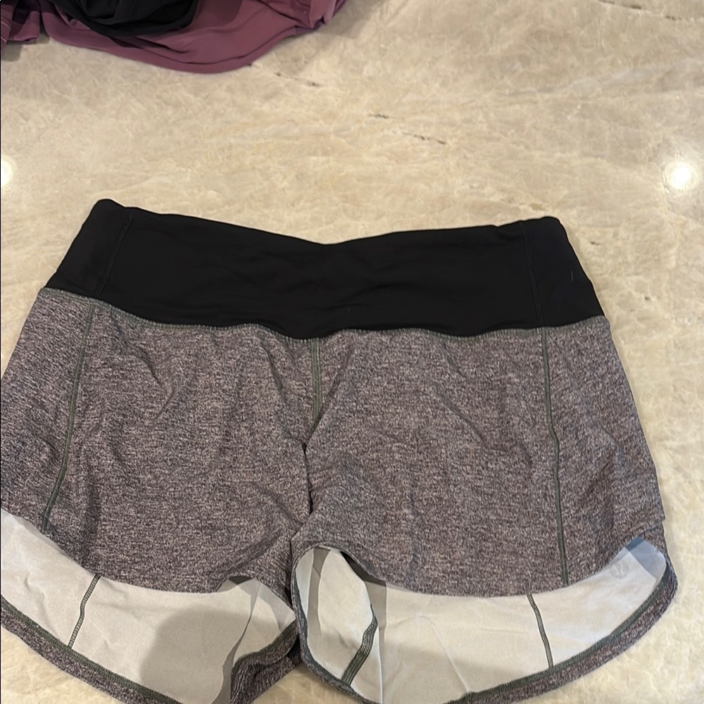 lulu size 4 shorts 4 inch
